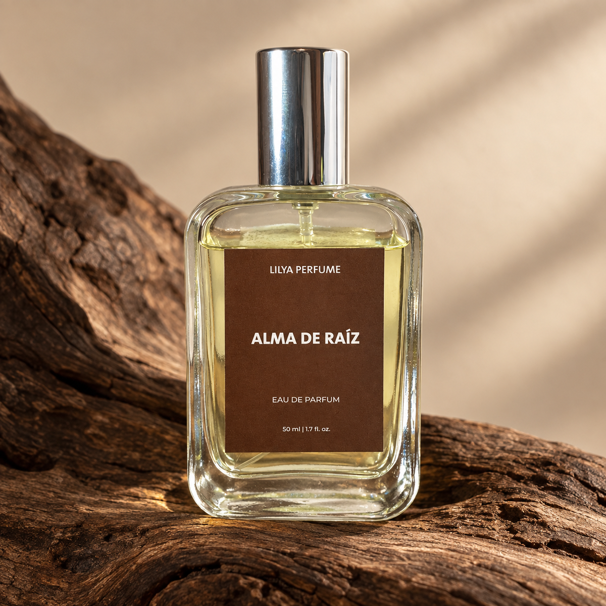 Alma de Raíz de Lilya Perfume, fragancia unisex para la noche